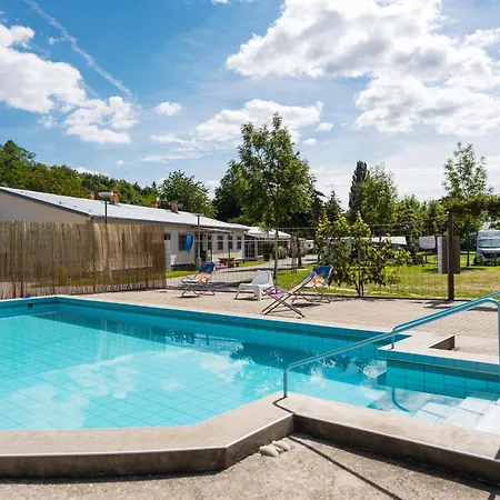 Camping Pod Lipami - Pullmann *