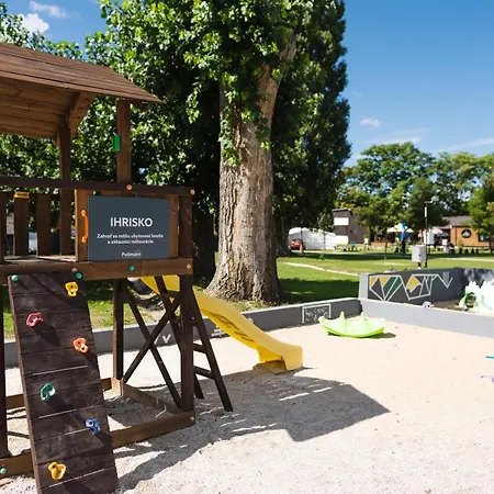 Pod Lipami - Pullmann Camping Banka